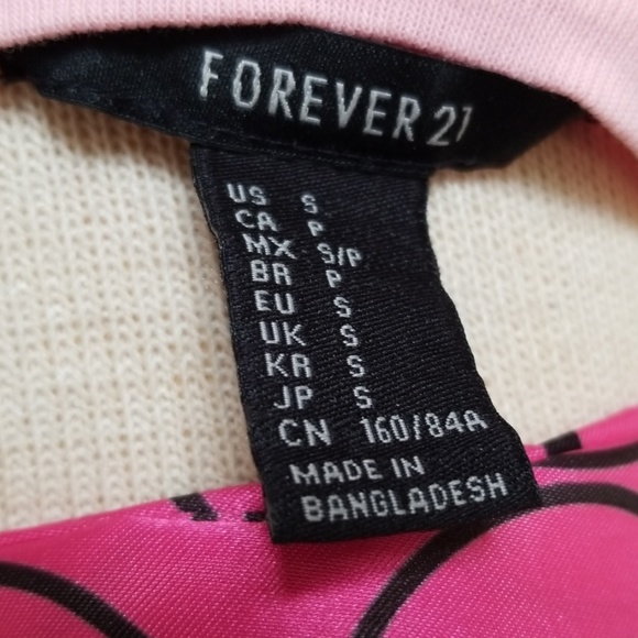 Forever 21 Tee Shirt 👚 - Picture 4 of 5